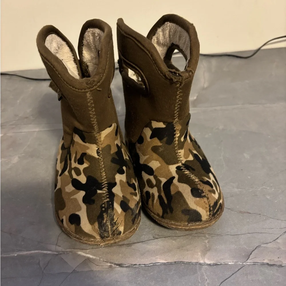 Bogs size 9 - Picture 1 of 6